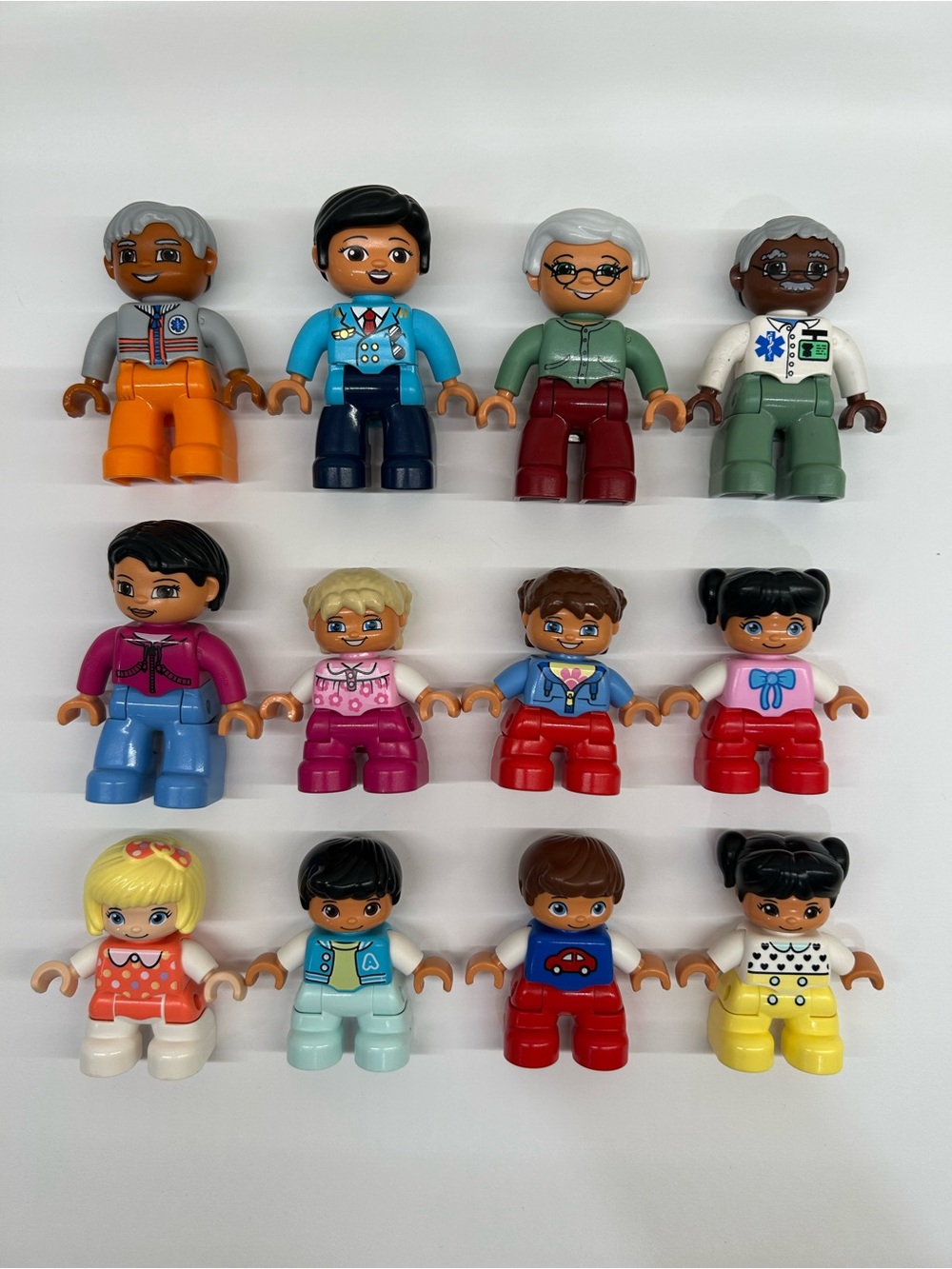 Lego Duplo People Set Of 12 (3-b9)